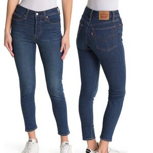 Levi Wedgie Skinny Jeans